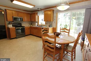 200 Westview Dr, Thurmont, MD 21788 - Photo 6