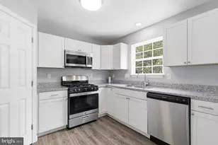 6212 Cliffside Terrace, Frederick, MD 21701 - Photo 12