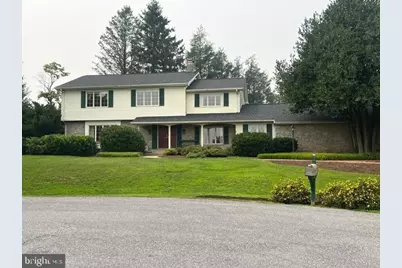 6916 Summerswood Drive, Frederick, MD 21702 - Photo 2