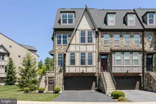 6957 Country Club Terrace, New Market, MD 21774 - Photo 2
