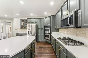 9215 Shafers Mill Dr, Frederick, MD 21704 - Photo 8