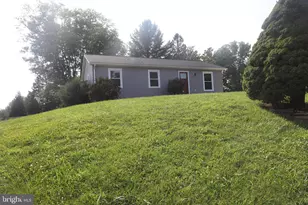 323 S Jefferson Street S, Middletown, MD 21769 - Photo 2
