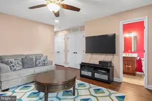 7128 Collinsworth Pl, Frederick, MD 21703 - Photo 46