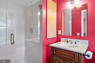 7128 Collinsworth Pl, Frederick, MD 21703 - Photo 48