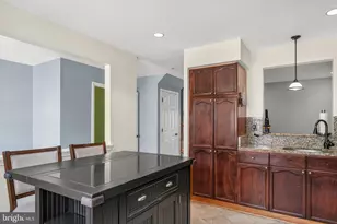 7128 Collinsworth Pl, Frederick, MD 21703 - Photo 8