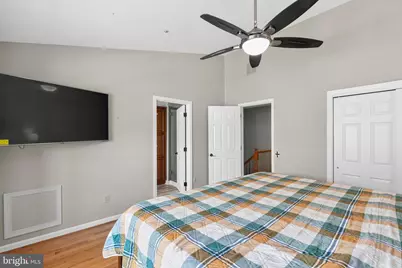7128 Collinsworth Place, Frederick, MD 21703 - Photo 32