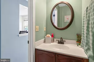 7128 Collinsworth Pl, Frederick, MD 21703 - Photo 20
