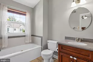 7128 Collinsworth Pl, Frederick, MD 21703 - Photo 30