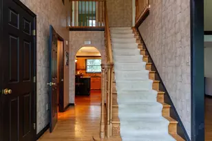 2425 Hunters Chase Ct, Frederick, MD 21702 - Photo 4