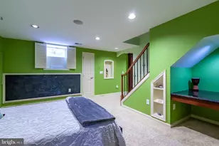 2425 Hunters Chase Ct, Frederick, MD 21702 - Photo 2