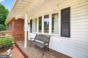 7910 Edgewood Farm Rd, Frederick, MD 21702 - Photo 8