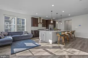 1124 Miller Farm Dr, Brunswick, MD 21716 - Photo 6