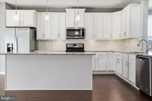 6105 Lemon Grass Ln, Frederick, MD 21703 - Photo 8