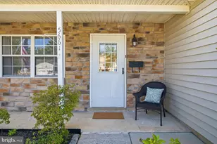 5661 Crabapple Dr, Frederick, MD 21703 - Photo 2