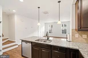 6408 Walcott Ln, Frederick, MD 21703 - Photo 4