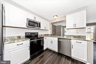 572 Hollyberry Way, Frederick, MD 21703 - Photo 10