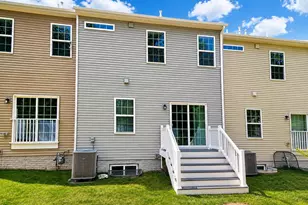 340 Paca Gardens Ln, Frederick, MD 21703 - Photo 2