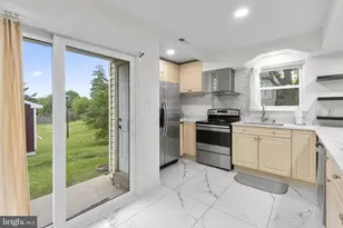 12 Coats Bridge Pl, Frederick, MD 21703 - Photo 8