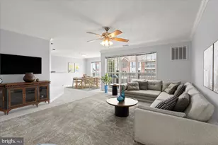 2504 Shelley Cir, Frederick, MD 21702 - Photo 2
