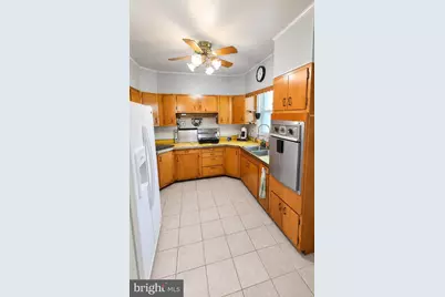 908 Motter Place, Frederick, MD 21701 - Photo 2