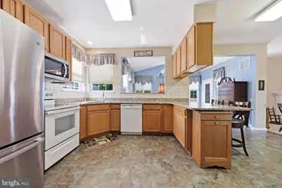 10231 Royal Saint Andrews Place, Ijamsville, MD 21754 - Photo 18