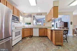 10231 Royal St Andrews Pl, Ijamsville, MD 21754 - Photo 18