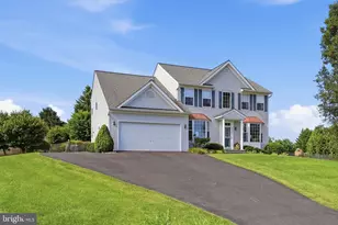 10231 Royal St Andrews Pl, Ijamsville, MD 21754 - Photo 1