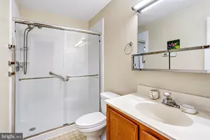 6861 Snowberry Ct, Frederick, MD 21703 - Photo 8