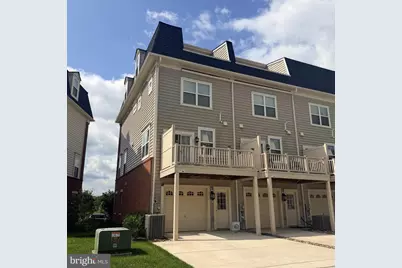 615 7th Street E, Frederick, MD 21701 - Photo 2