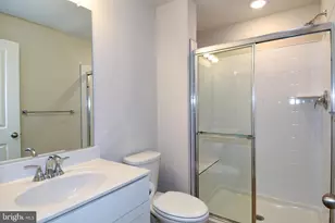 402 Matlock Ln, Frederick, MD 21701 - Photo 16
