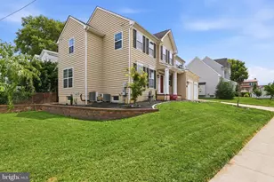 300 Catoctin Ave, Frederick, MD 21701 - Photo 2