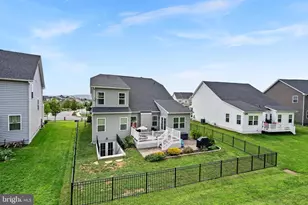 601 Canal Town St, Brunswick, MD 21716 - Photo 68