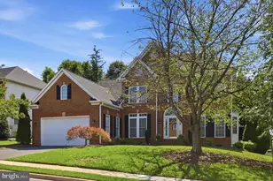 411 Glenbrook Dr, Middletown, MD 21769 - Photo 2