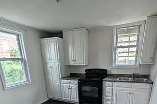 401 W Potomac St, Brunswick, MD 21716 - Photo 2