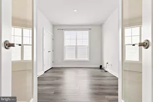 8776 Walnut Btm Ln, Frederick, MD 21701 - Photo 6