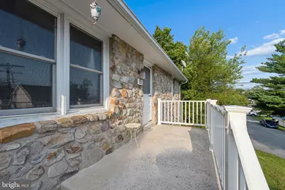 903 E C Street E, Brunswick, MD 21716 - Photo 2
