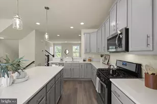 915 Badger Ave, Frederick, MD 21702 - Photo 6