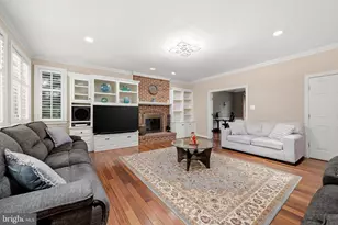 11203 Yardley Ct, Ijamsville, MD 21754 - Photo 14