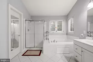 11203 Yardley Ct, Ijamsville, MD 21754 - Photo 32