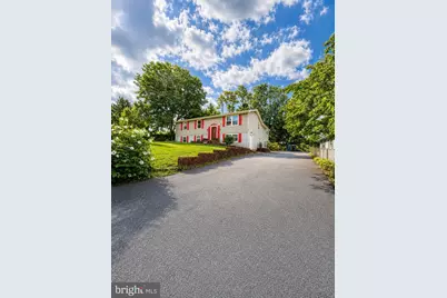 408 E F Street E, Brunswick, MD 21716 - Photo 2