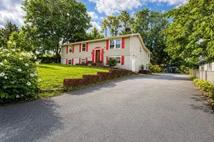 408 E F Street E, Brunswick, MD 21716 - Photo 2