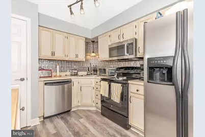 6338 Towncrest Court, Frederick, MD 21703 - Photo 2