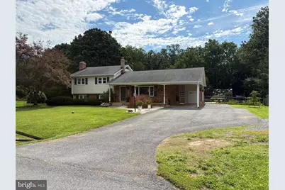 7905 Runnymeade Drive, Frederick, MD 21702 - Photo 2