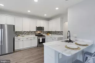 11159 Pond Fountain Ct, New Market, MD 21774 - Photo 12