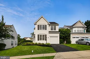 11159 Pond Fountain Ct, New Market, MD 21774 - Photo 2