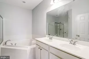 3608 Carriage Hill Dr, Frederick, MD 21704 - Photo 44