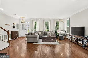 1422 Scheer St, Brunswick, MD 21716 - Photo 4