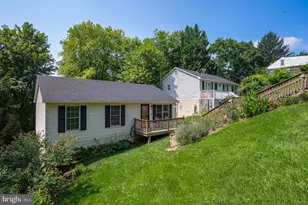 28 East E Street, Brunswick, MD 21716 - Photo 2