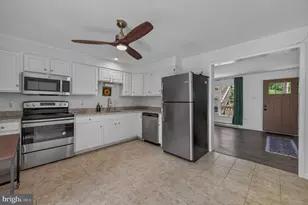28 East E Street, Brunswick, MD 21716 - Photo 10