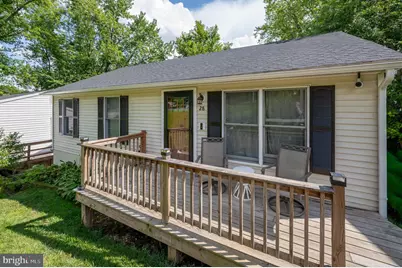 28 E E Street, Brunswick, MD 21716 - Photo 4